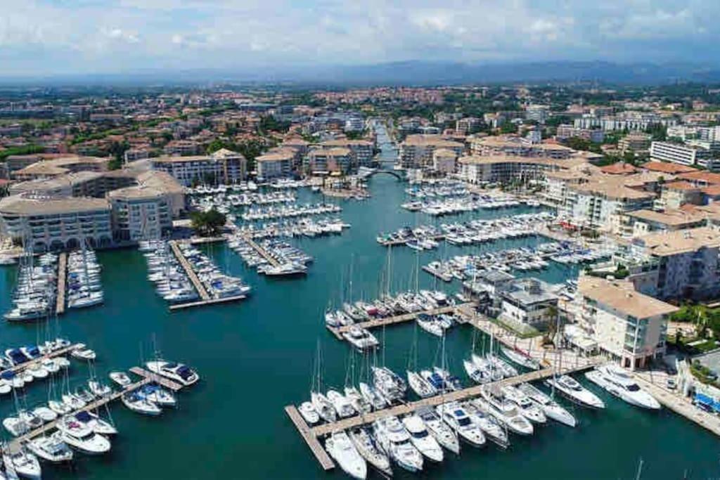 Port-Frejus, Le Paladien, Appartement 2 Pieces Climatise, Terrasse & Parking Kültér fotó